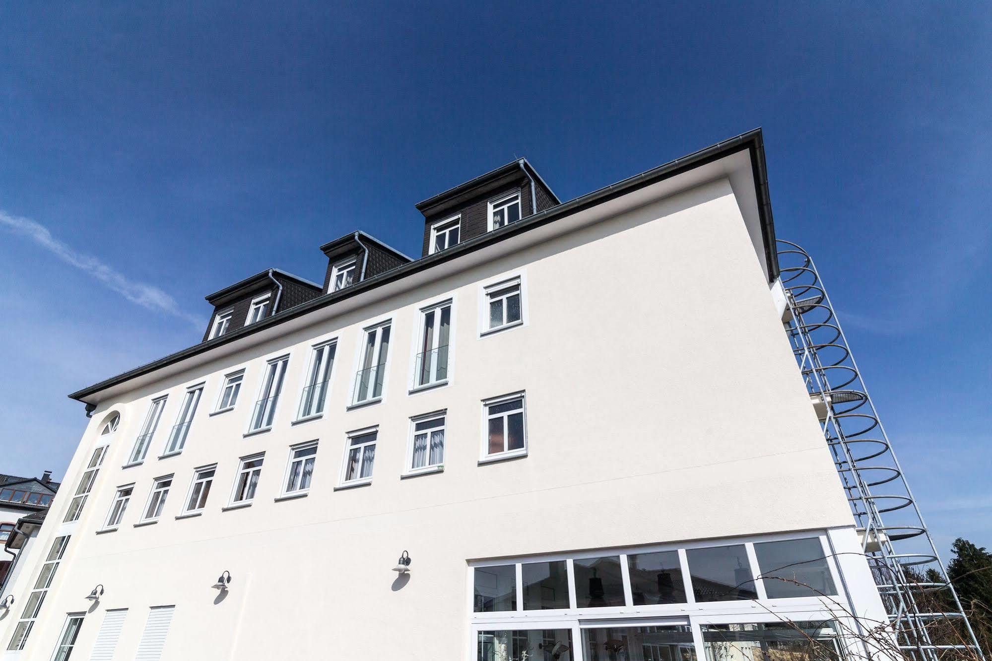 Hotel Schoene Aussicht Frankfurt am Main Exterior photo