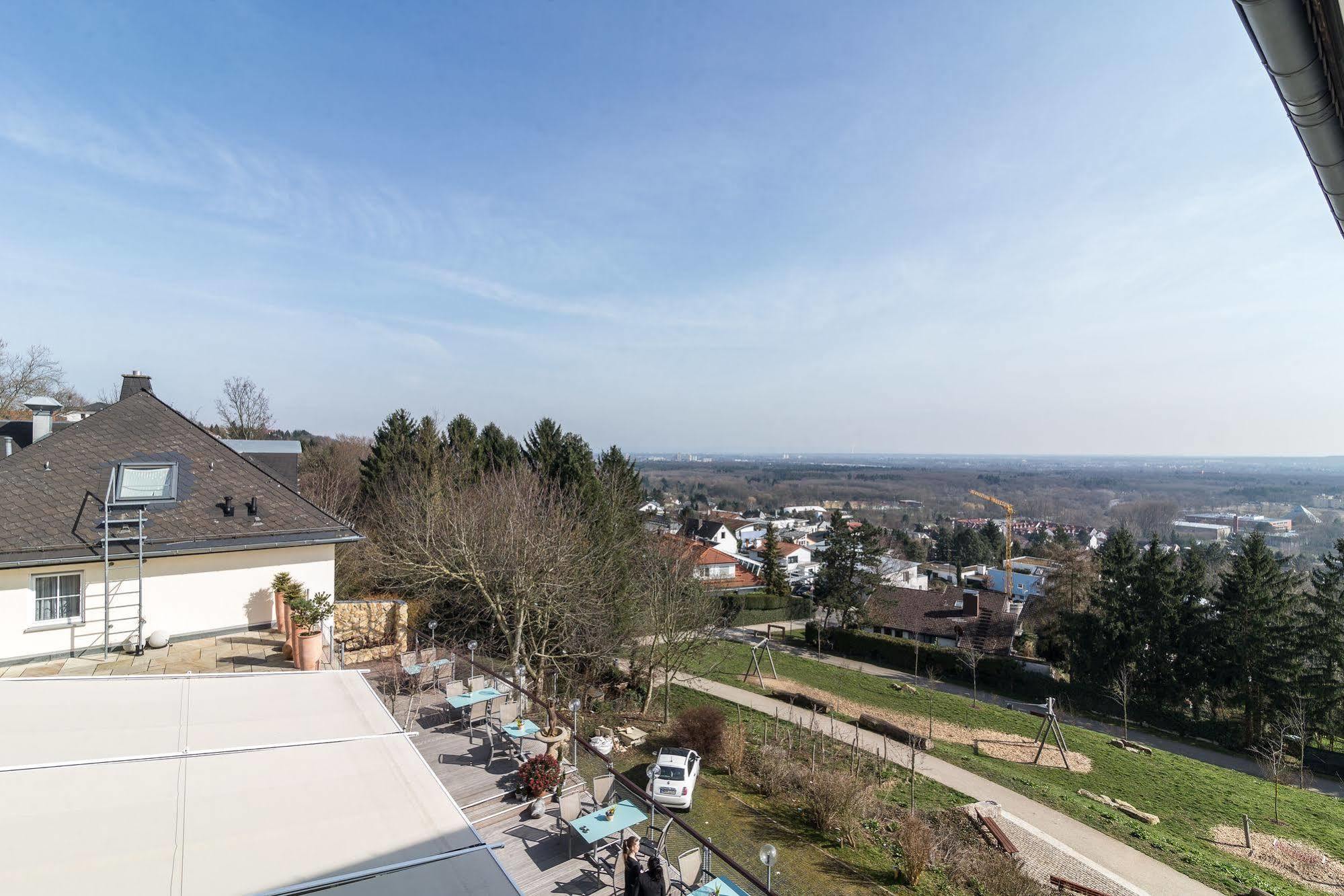 Hotel Schoene Aussicht Frankfurt am Main Exterior photo