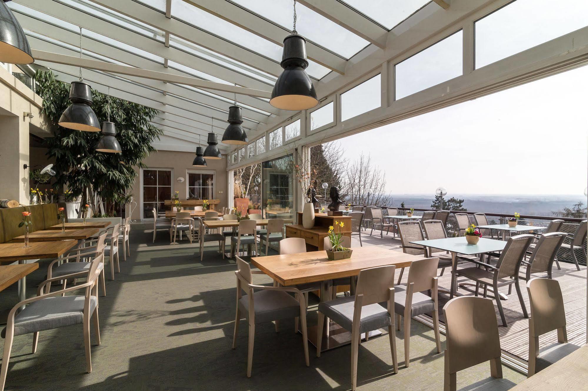 Hotel Schoene Aussicht Frankfurt am Main Exterior photo
