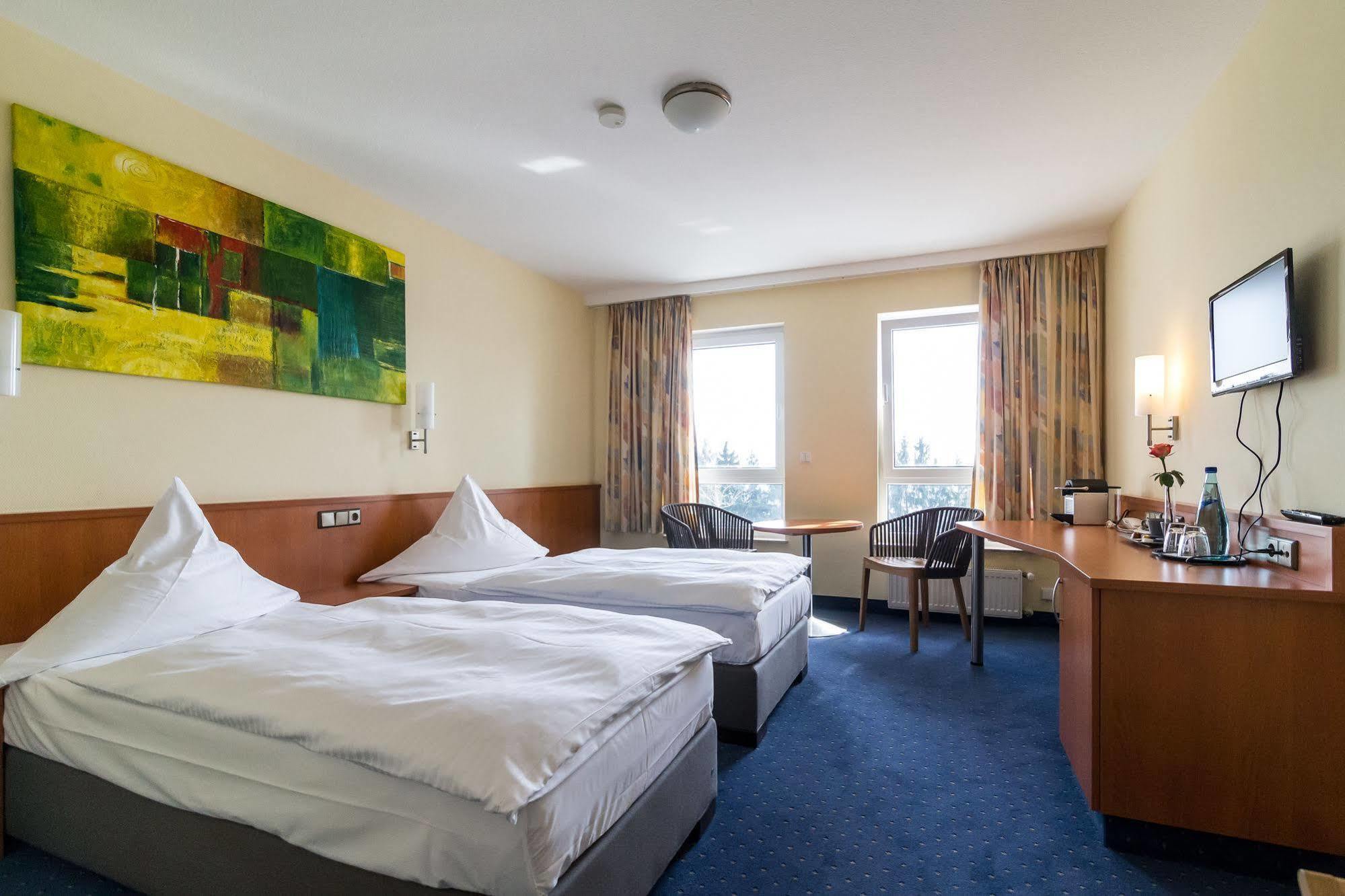 Hotel Schoene Aussicht Frankfurt am Main Exterior photo